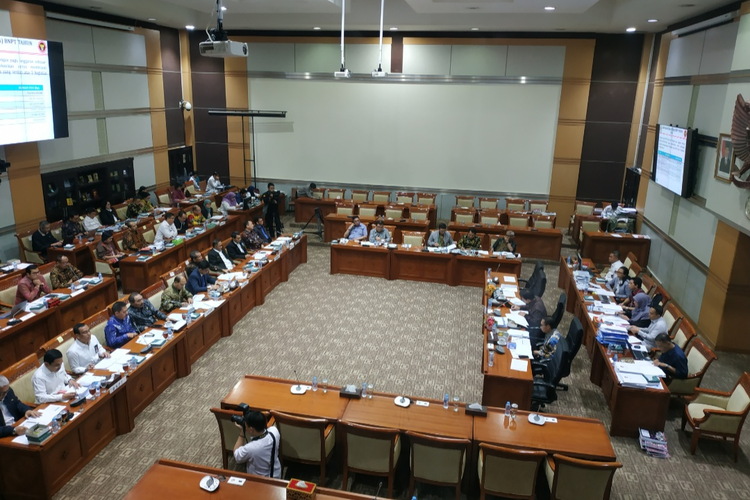 Komisi III DPR RI menggelar rapat gabungan dengan mitra kerja diantaranya Komnas HAM, KPK, LPSK, BNN dan BNPT, di Kompleks Parlemen, Senayan, Jakarta, Senin (2/9/2019)