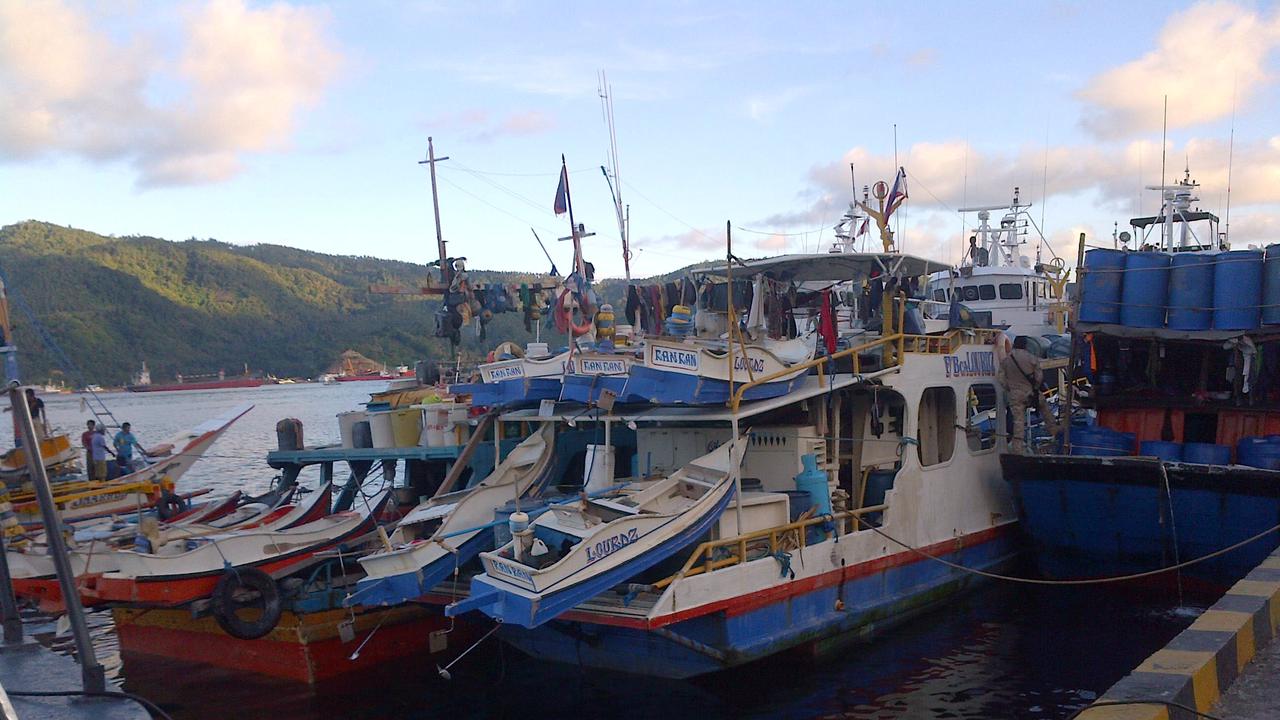 Lima kapal asing pencuri ikan yang ditangkap petugas Pangkalan Pengawasan Sumber Daya Kelautan dan Perikanan (PSDKP) Bitung, Sulawesi Utara.