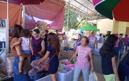 SHOPPING BASIC NECESSITIES IN QUAKE-HIT AREA.  (Photo courtesy of Mindanao Development Authority)