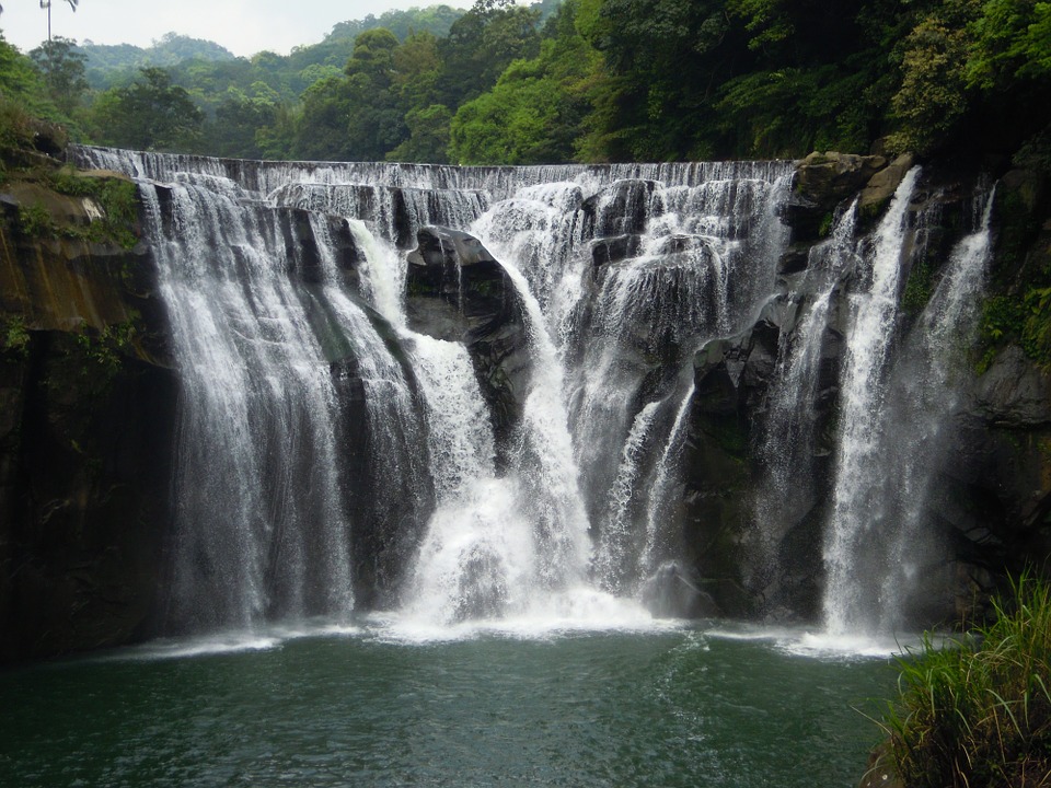 Thác Shifen tại thành phố Tân Bắc