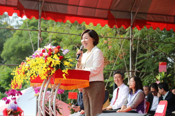 嘉義市副市長陳淑慧出席南華大學校慶運動會。(南華大學提供)