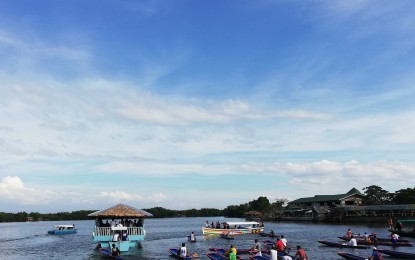  Dagupan City relaunches its Dawel River Cruise on Friday (Dec. 27, 2019) and offers free ride for the meantime. The cruise opens at 9 a.m. until 4 p.m. daily with a minimum of 12 to 15 passengers before it leaves the dock..Photograph: PNA