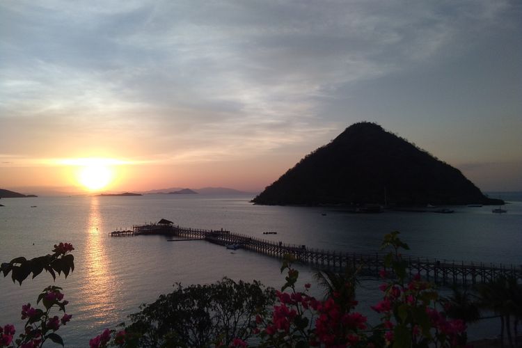 Salah satu pemandangan Labuan Bajo, NTT yang bakal memikat wisatawan.( Kompas)