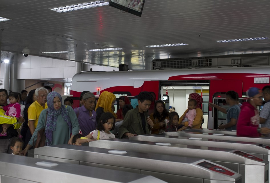 Beroperasi Secara Komersial, Naik LRT Jakarta Tarifnya Rp 5.000