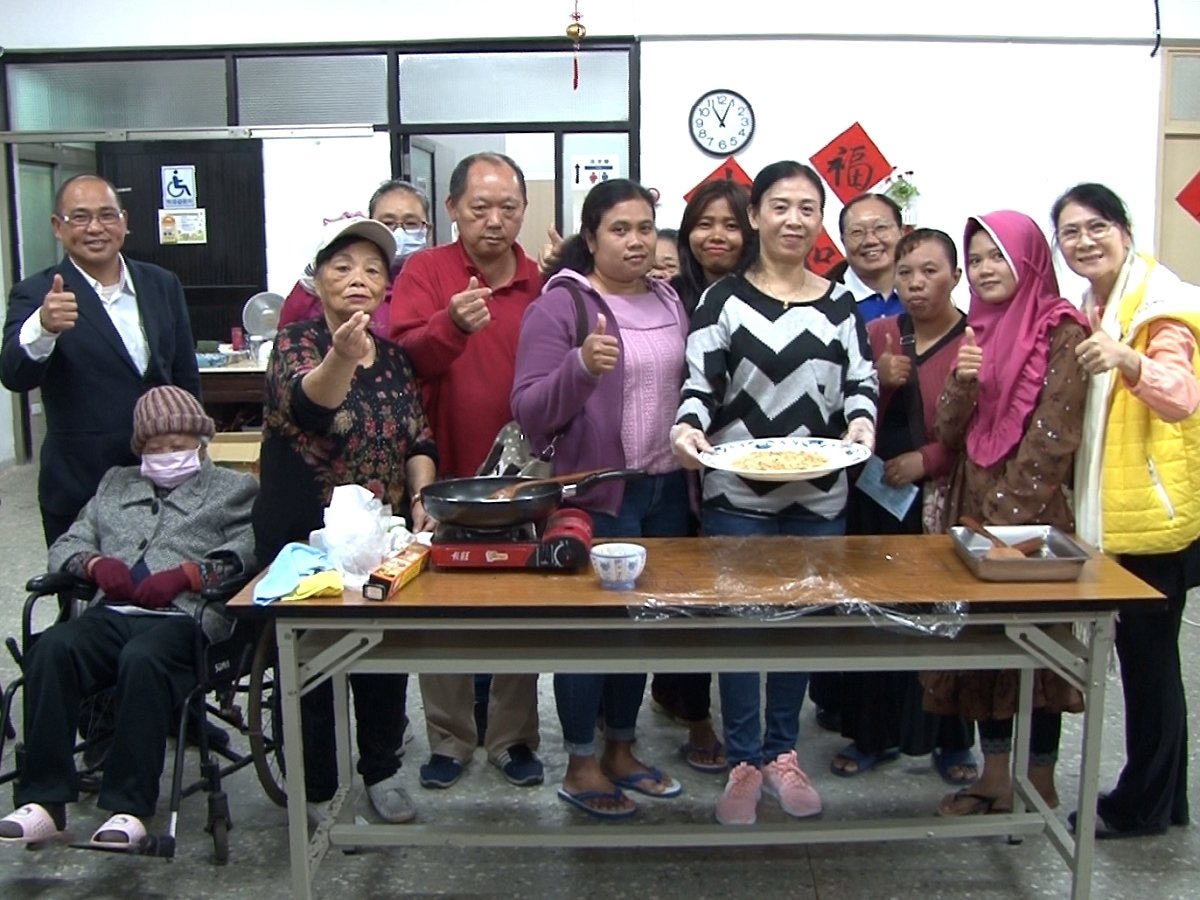 菁桐社區希望透過美食等文化交流，讓當地居民共同支持新住民關懷據點的計畫。（照片來源：移民署新北市服務站）