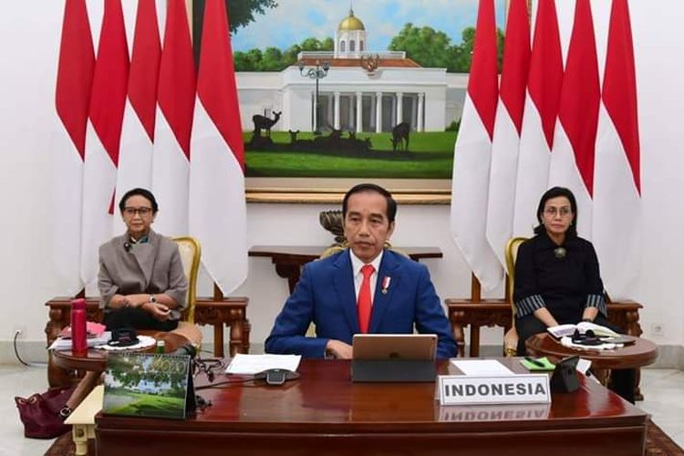 Presiden Joko Widodo mengikuti KTT Luar Biasa G20 secara virtual dari Istana Kepresidenan Bogor, Kamis malam. (dok Istana Kepresidenan)