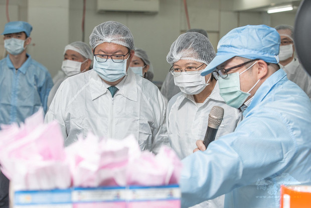 Presiden Tsai Ing-wen pergi ke Taoyuan pagi ini (9) untuk mengunjungi Perusahaan Yi-Ting Enterprise (Courtesy of the presidential palace)