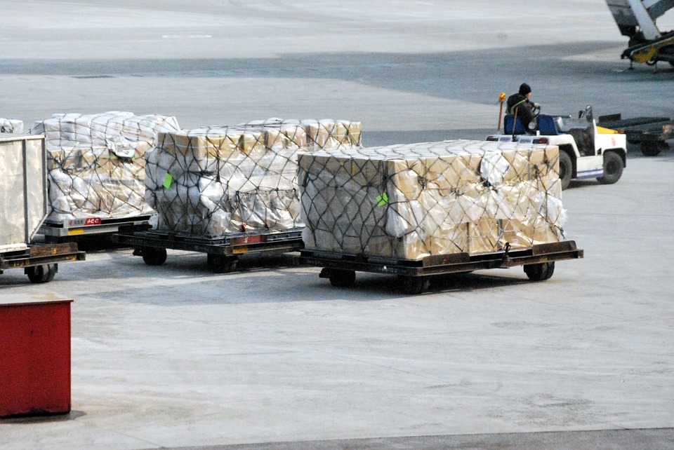 泰國郵政停止向湖北運送貨物並噴灑消毒劑郵寄袋防止冠狀病毒 (圖/pixabay)