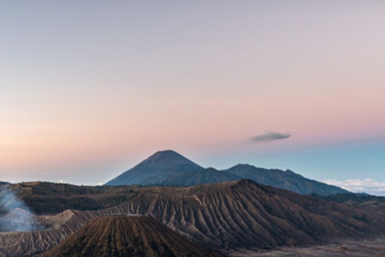  Gunung Semeru  Jawa Timur