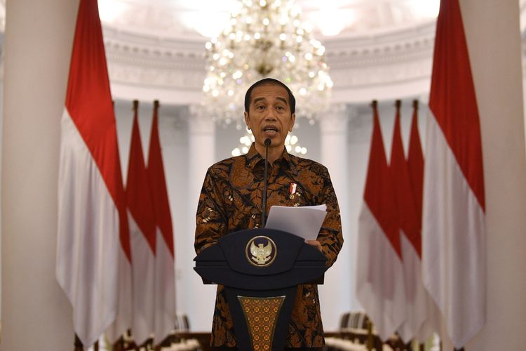 Presiden meminta agar masyarakat Indonesia bekerja, belajar dan beribadah di rumah serta tetap tenang, tidak panik, tetap produktif agar penyebaran COVID-19 ini bisa dihambat dan diberhentikan. (Foto dari Sigid Kurniawan)
