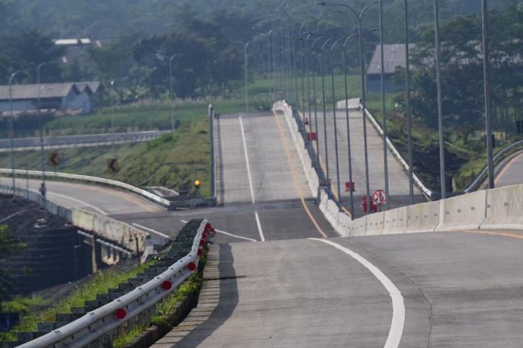 Hari Pertama PSBB Bogor, Jumlah Kendaraan di Tol Jagorawi Turun Hampir 50 Persen