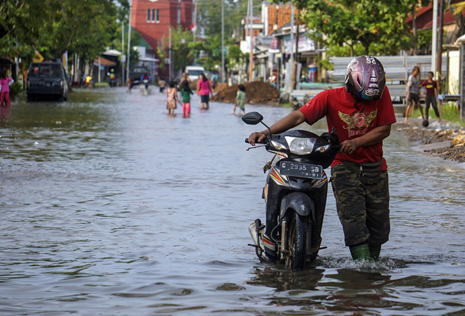 Banjir Rob MeLanda Wilayah di Pesisir Utara Jawa