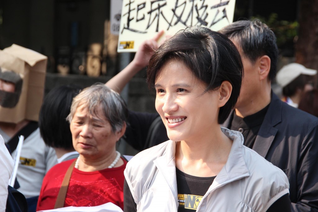 Taiwan Minister of Culture Cheng Li-chiun (鄭麗君) resigned Thursday (Cheng. Facebook )