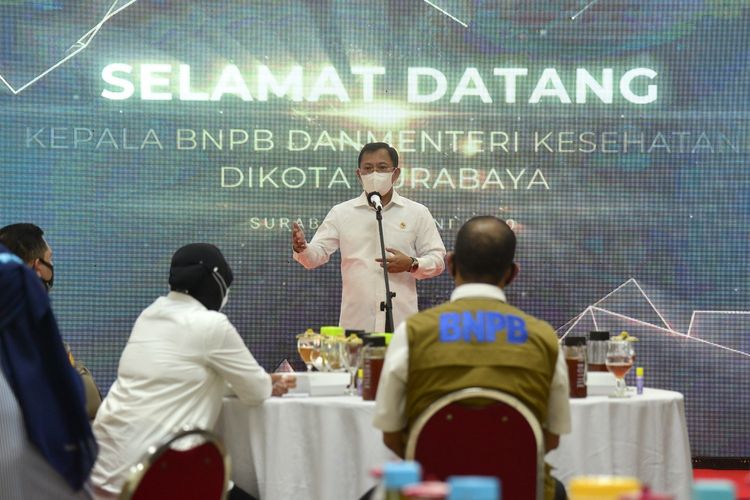 Menteri Kesehatan Terawan Agus Putranto saat memberikan sambutan tentang penanganan Covid-19 di Balai Kota Surabaya, Selasa (2/6/2020).(Dok. Pemkot Surabaya)