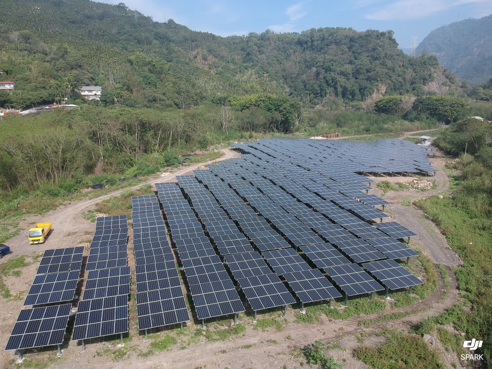 大彎光電場址曾在921大地震時成為災民收容所，台電特別選擇於大地震20年後的2019年9月21日當天發出第一度電。(照片來源：經濟部)