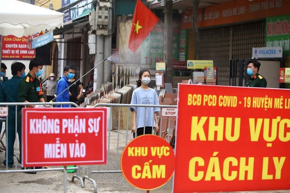 Chuyên gia quốc tế phân tích thành công đẩy lùi Covid-19 của Việt Nam. (Ảnh: trích dẫn từ báo Thế giới & Việt Nam)