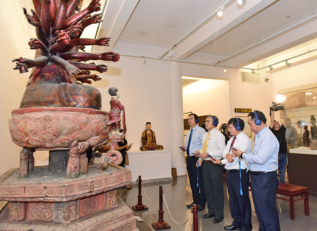 Bảo tàng Mỹ thuật Việt Nam cho ra mắt ứng dụng thuyết minh đa phương tiện iMuseum VFA với 8 ngôn ngữ. (Ảnh: trích dẫn từ Vietnamtourism.gov.vn