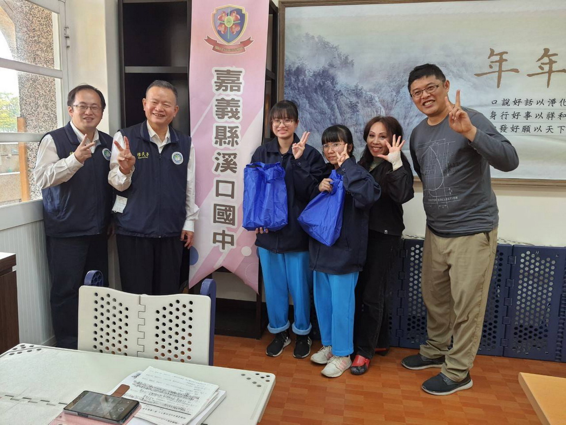 新住民子女愛上「樂齡服務」，獲新住民發展基金補助。 圖／嘉義縣服務站提供