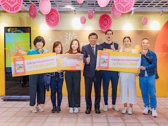 Subsidi NT$ 5.000 kepada turis yang datang ke Taiwan telah dimulai, dan 20 turis asing yang beruntung dipilih untuk menerima subsidi tersebut.  (Sumber foto : Biro Pariwisata)
