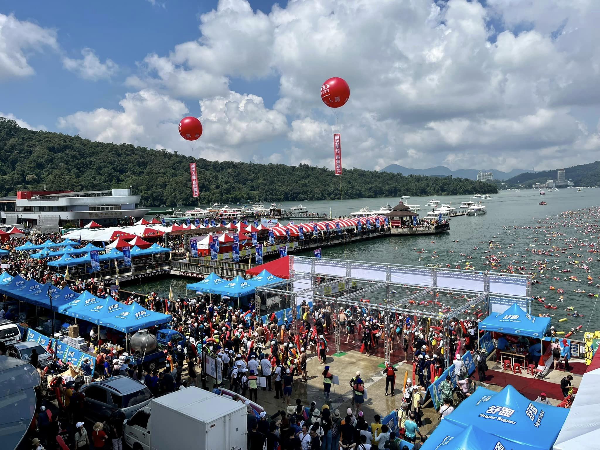 “เทศกาลว่ายน้ำทะเลสาบสุริยันจันทรา”เปิดตัวอย่างยิ่งใหญ่  ภาพ／จากเทศบาลเมืองหนานโถว