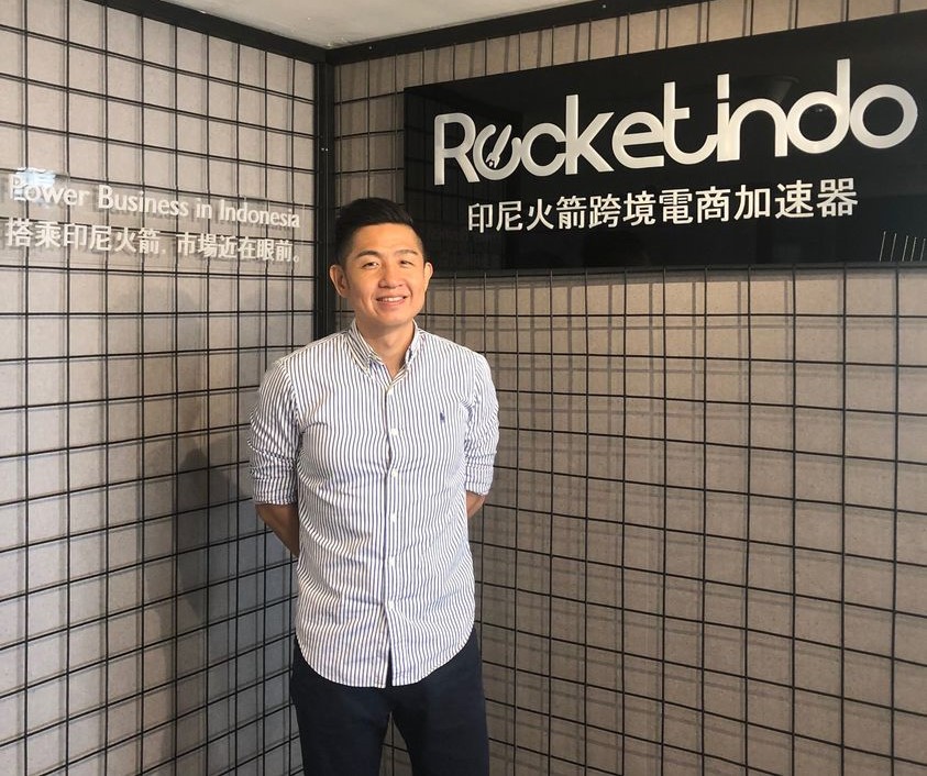 Liu Shihao mendirikan perusahaan e-commerce lintas batas "Rocket Indo" di Indonesia untuk mempromosikan produk Taiwan.  Sumber foto : Facebook Rocketindo