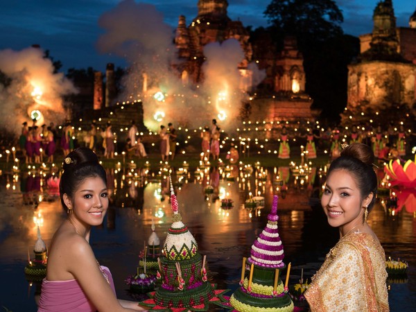 每年佛曆12月15日為泰國水燈節，是泰國重要的傳統節日之一   圖／泰國觀光局提供