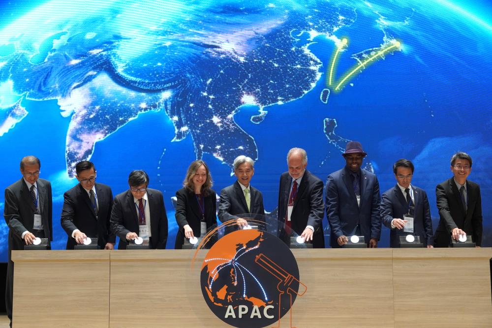 Kementerian Lingkungan Hidup dan NASA baru-baru ini bersama-sama mendirikan "Pusat Inspeksi dan Pelatihan AERONET Asia-Pasifik".  (Sumber foto : Kementerian Lingkungan Hidup)