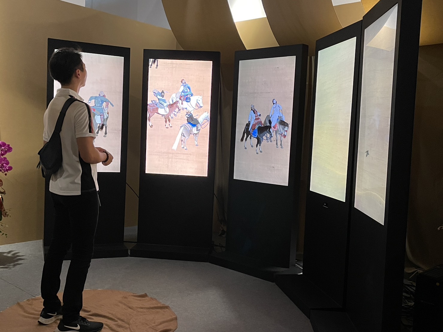 「跟著皇帝去旅行」 故宮數位展虛擬實境互動免費體驗