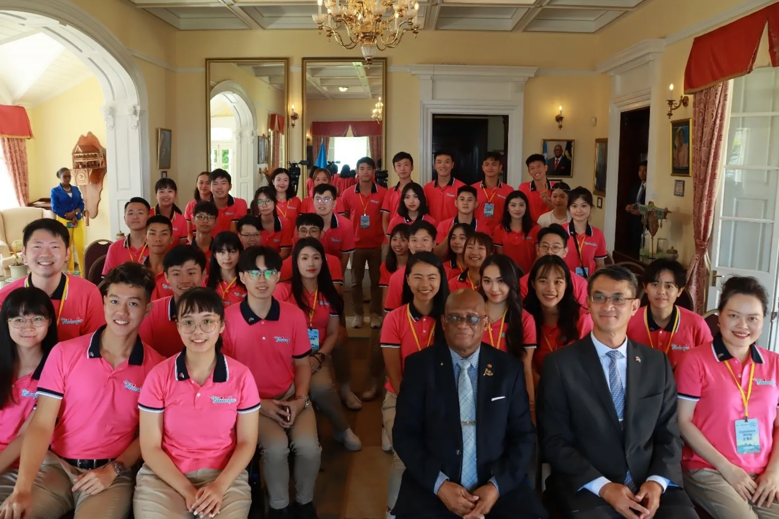 今年度的外交部國際青年大使訪問團參訪聖露西亞  圖／外交部提供