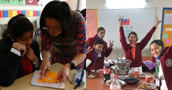 At the Ramjas International School in Delhi, the capital of India, Taiwanese teachers teach students to make paper-cut rabbits Photo provided by Taiwan Education Center