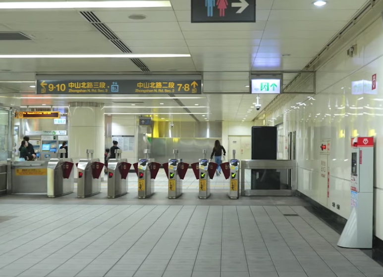 Stasiun MRT Taipei Menyediakan Berbagai Layanan Gratis yang Memudahkan Kehidupan Masyarakat Termasuk Warga Asing