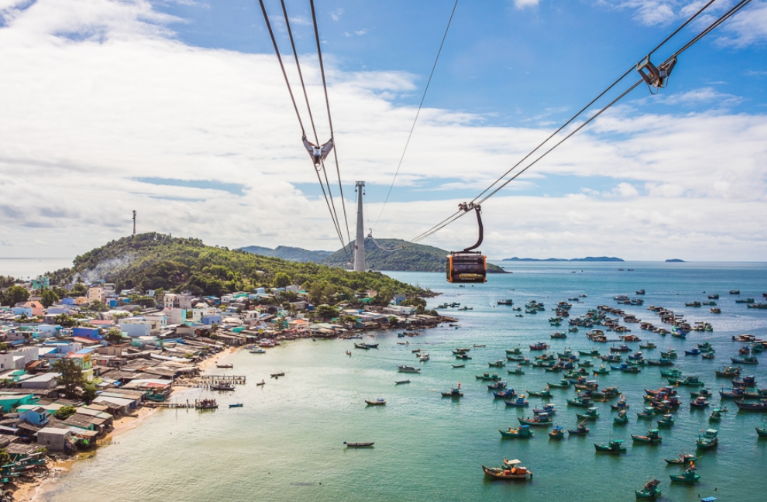 Hệ thống cáp treo được đầu tư cực kỳ tiên tiến và hiện đại tại Phú Quốc. (Ảnh: Lấy từ website Cục Du lịch Quốc gia Việt Nam)