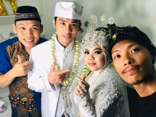 Anh Ngô Đình Khoan tham gia hôn lễ của bạn bè người Indonesia. (Ảnh: Đài phát thanh IC Voice FM97.5)