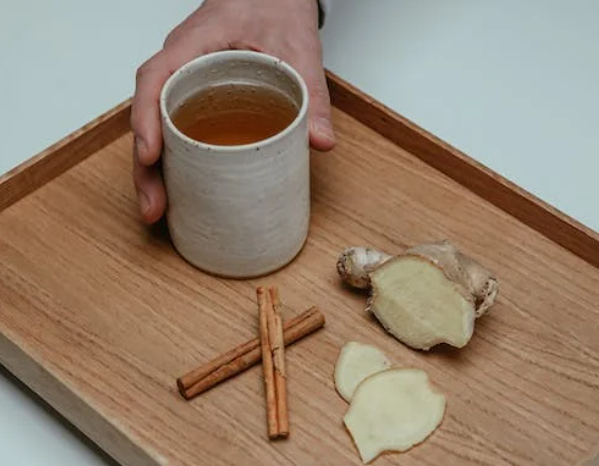 天氣變冷，營養師指出喝薑茶有助於減緩不適 圖／翻攝自Pixabay圖庫
