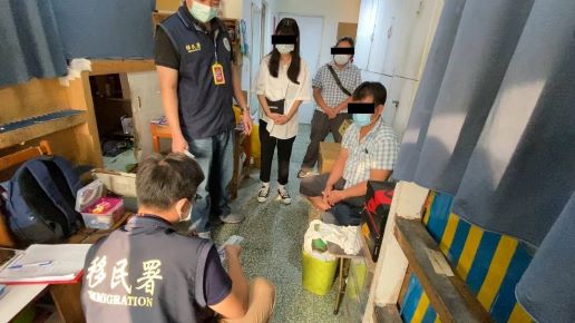 NIA Taichung Specialized Operation Brigades seized Filipino migrant workers suspected of illegal gambling and exchange 