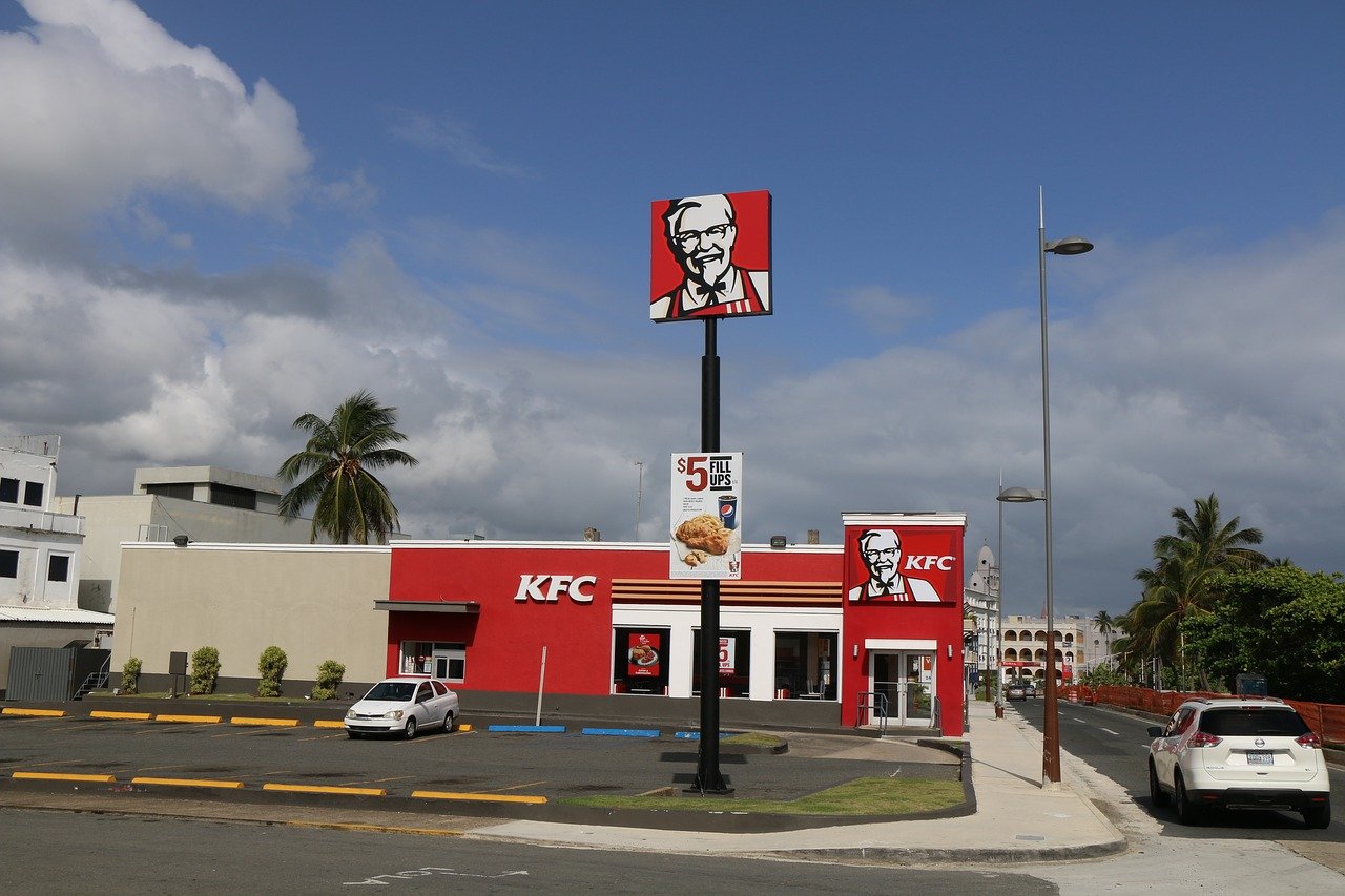 KFC collaborates with Singapore-based company Tria to turn waste into fertilizers. (Photo / Retrieved from Pixabay)