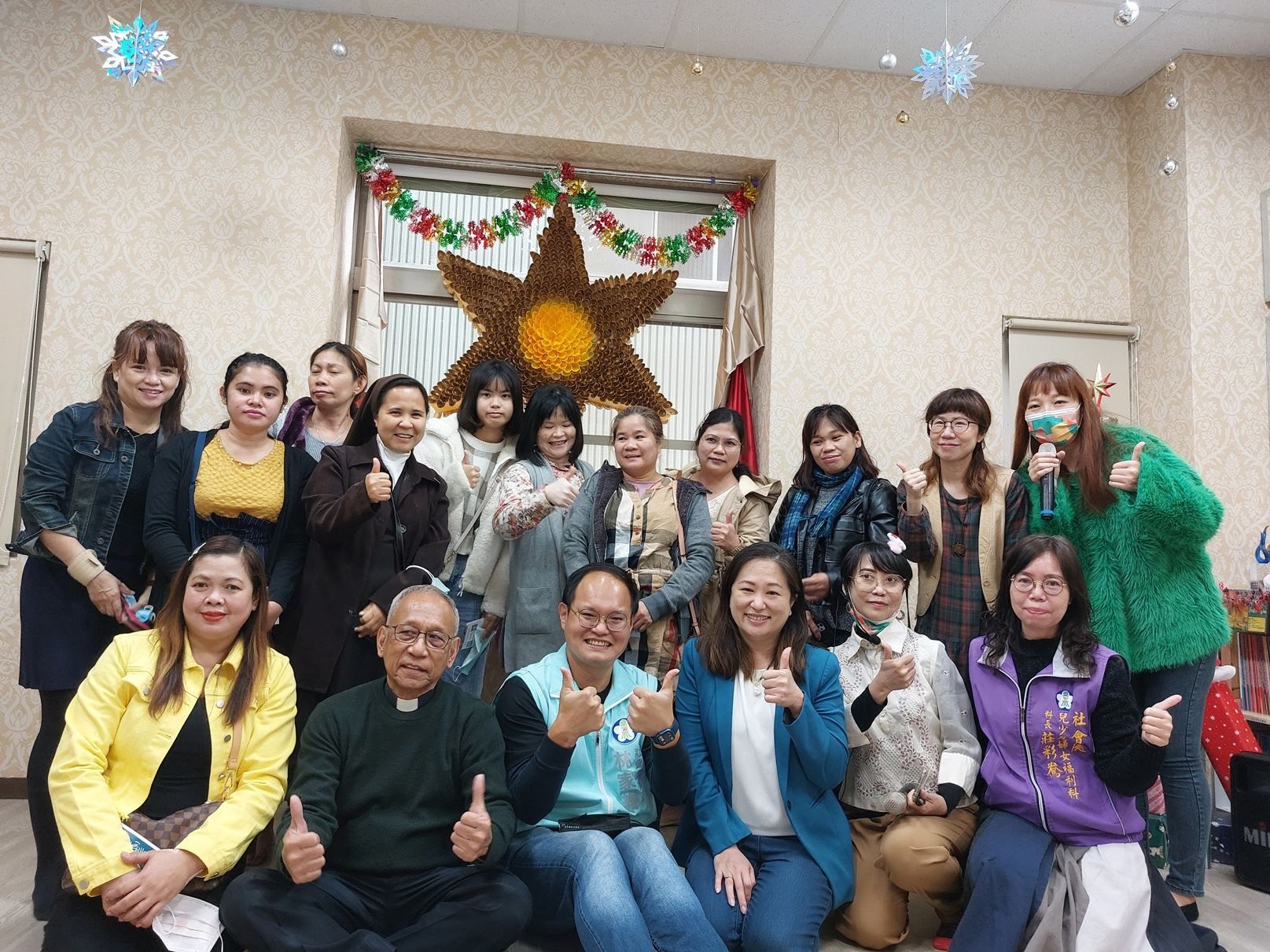 Philippine Officials Stationed in Taiwan Visited the Christmas Event Reminds Them of Their Hometown  Picture reproduced from Chiayi City Government