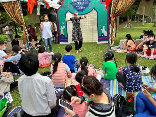 Festval Idul Fitri di Taipei, mengundang teman-teman dari segala usia dan anak-anak untuk bergabung dalam acara tersebut.  (Sumber foto : Editor Bahasa Mandarin Berita Global Untuk Penduduk Baru)