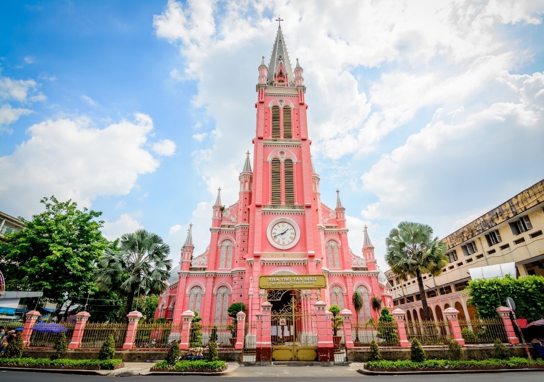 雙語新聞－越南粉紅色教堂Nhà thờ màu hồng nằm giữa lòng Sài Gòn